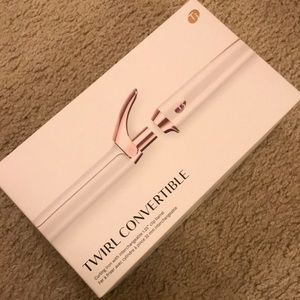T3 twirl convertible. T3 curling iron. Like new!
